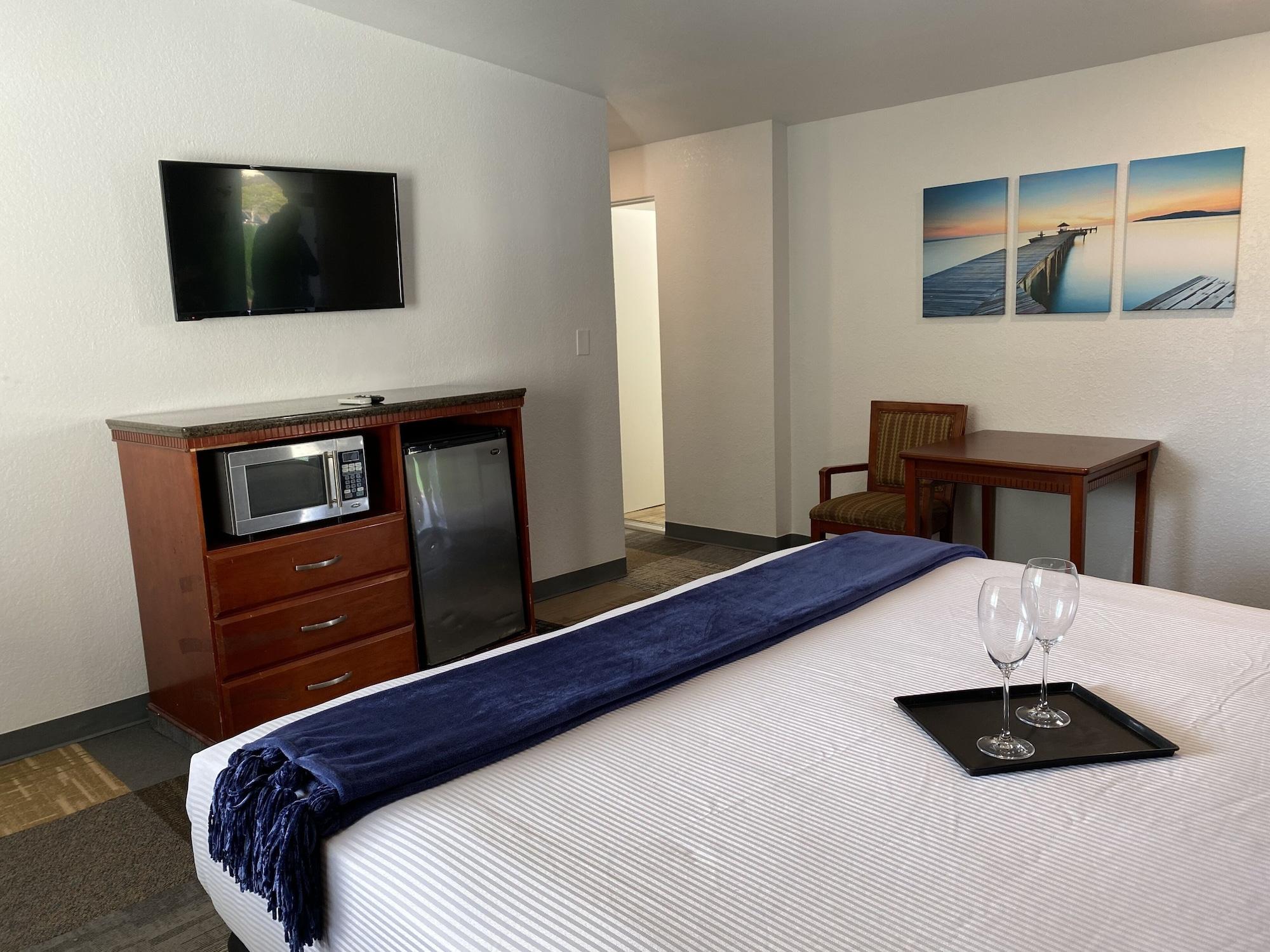 The Pacific Motel 2*